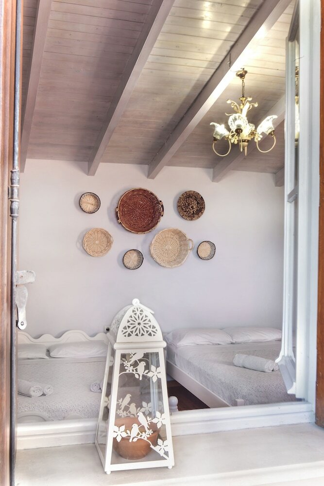 Фото Kasteli Suites