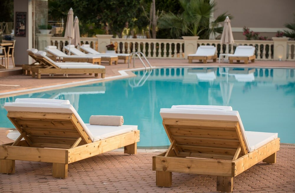 Фото Notos Heights Hotel & Suites