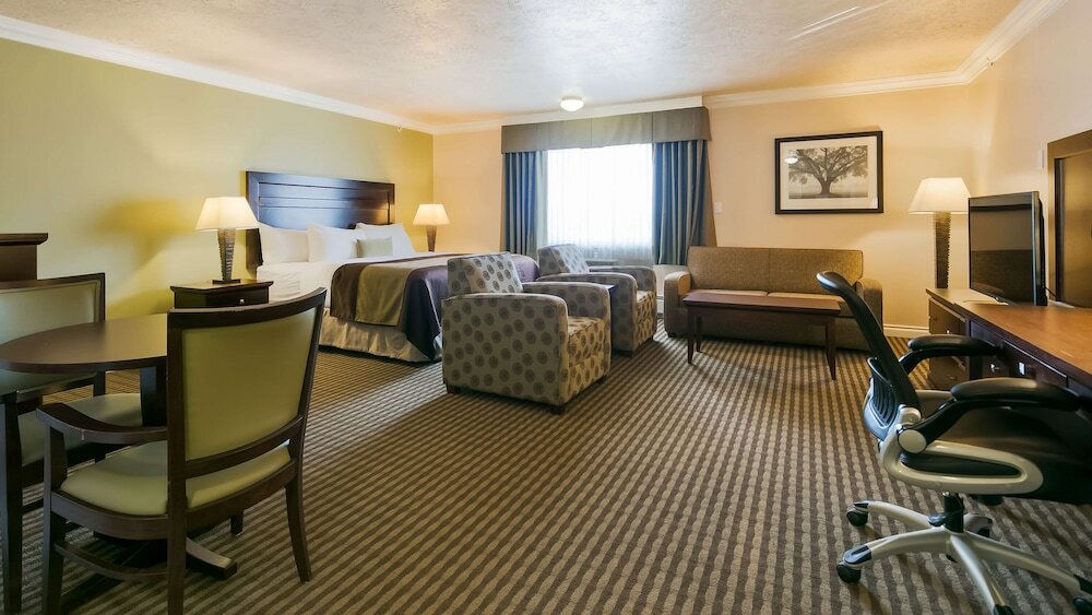Фото Best Western Plus Mirage Hotel & Resort