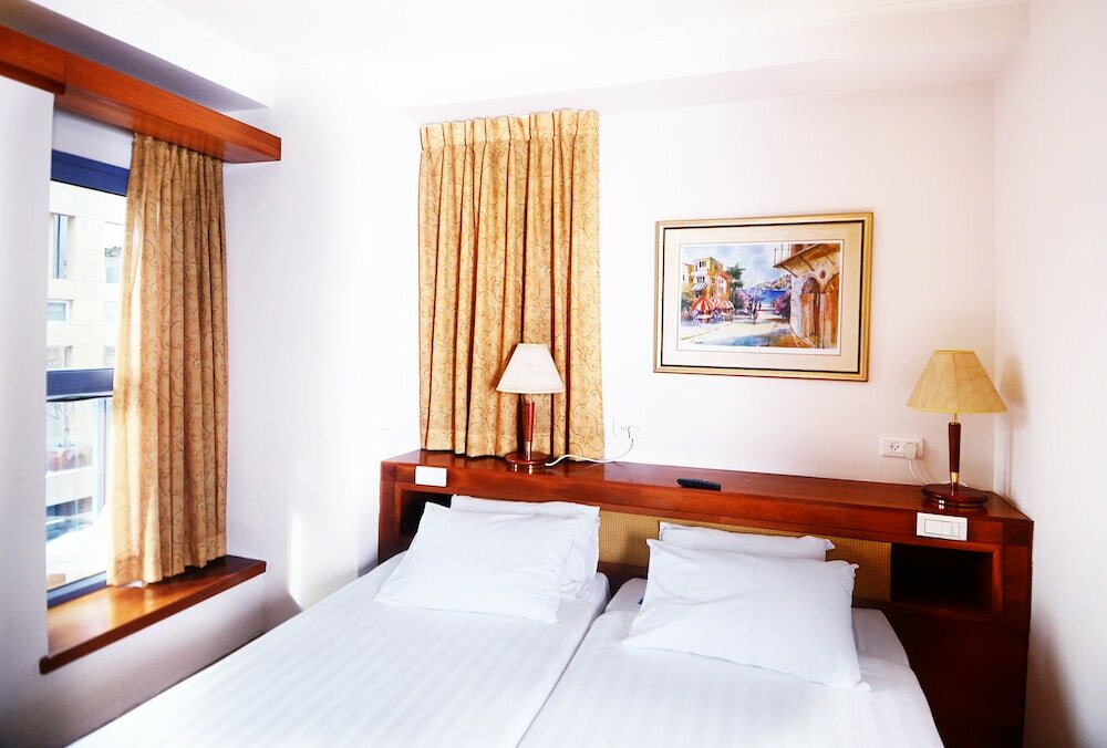 Фото Абратель