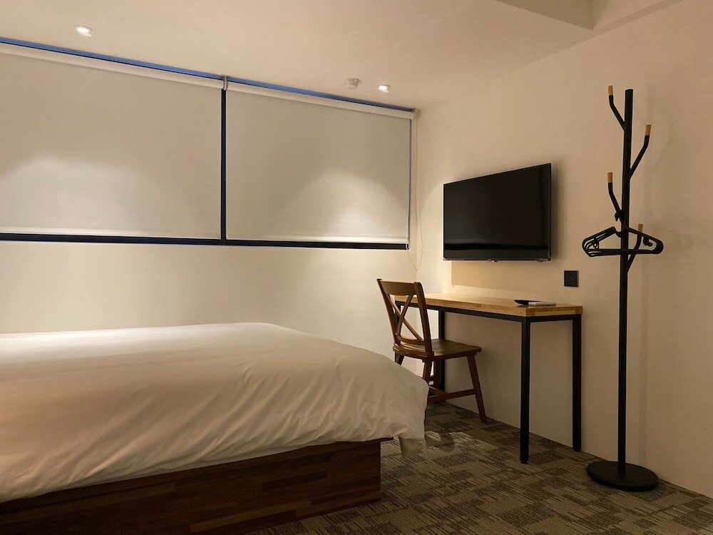 Фото We Come Hostel