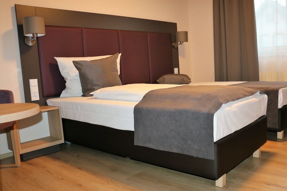 Фото Hotel zum Brunnen