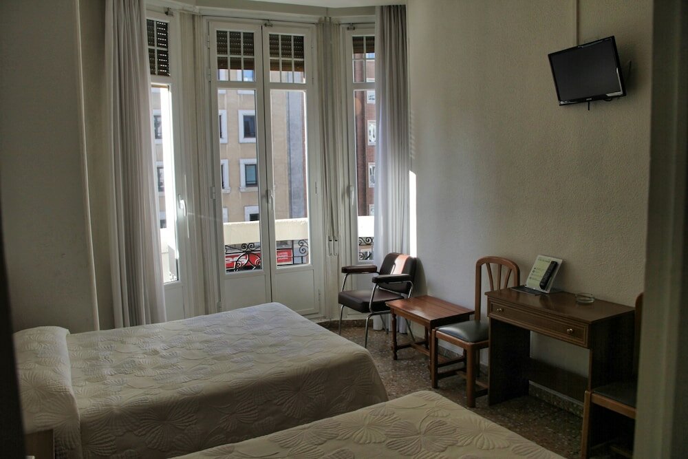 Фото Hostal Excelsior