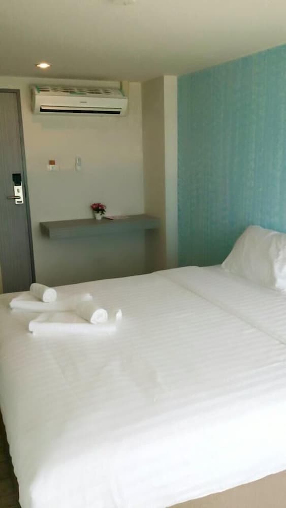 Фото Nantra Pattaya Baan Ampoe Beach