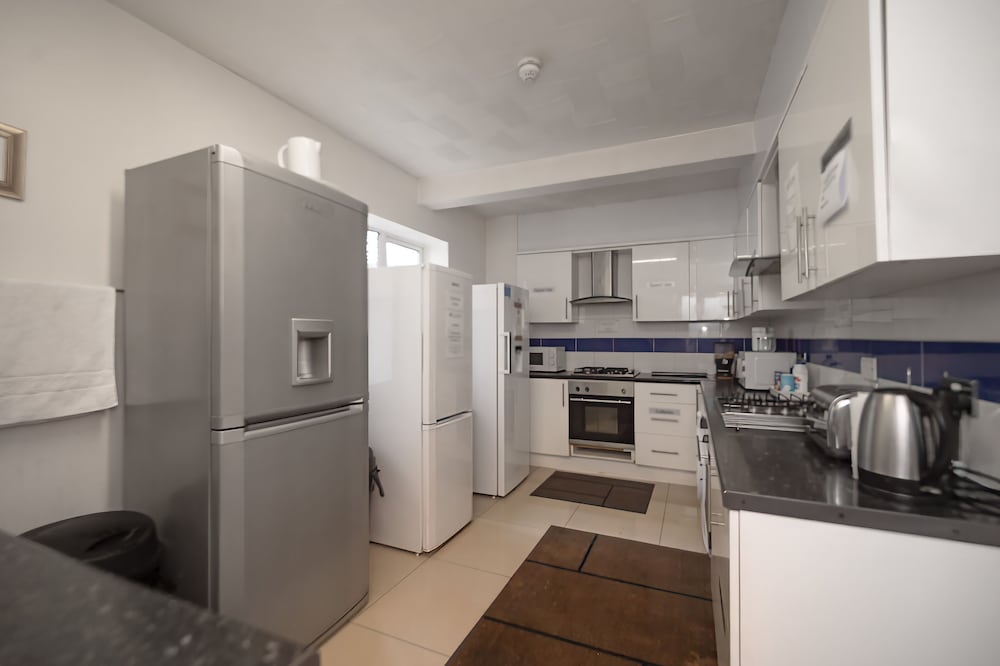 Фото Flexistay Aparthotel Sutton
