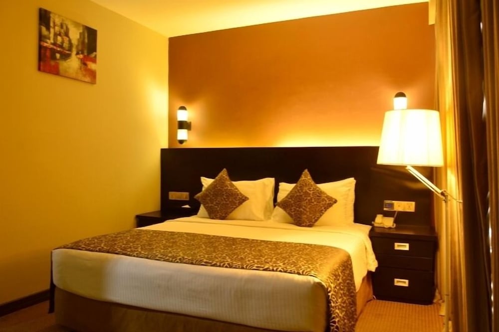 Фото Pearl City Hotel