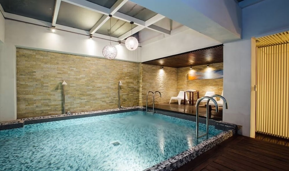 Фото Moonshy Boutique Motel