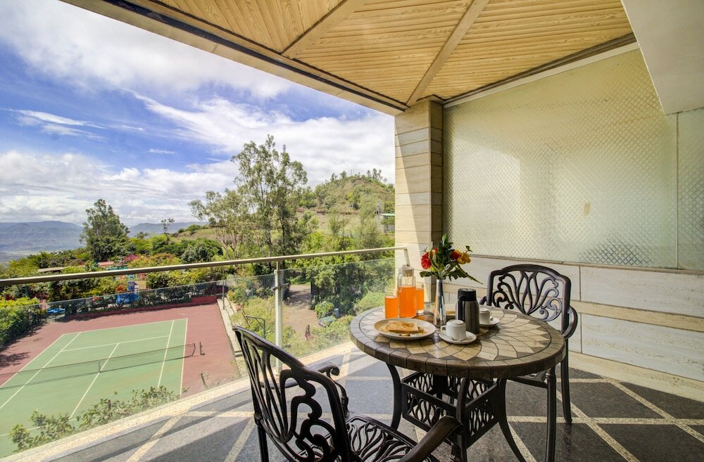 Фото Ravine Hotel