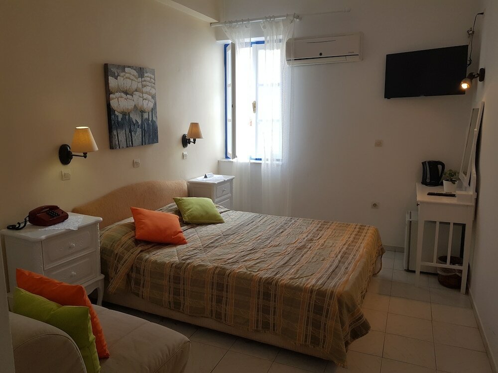 Фото Ippokampos Hotel