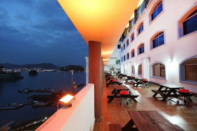 Гостиница Bay Condo Hotel Tongyeong