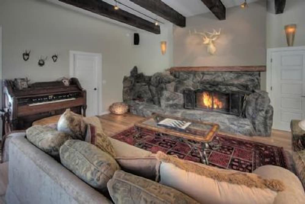 Фото Squaw Valley Paradise