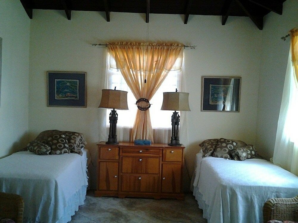 Фото Croton Studio at Sungold House Barbados