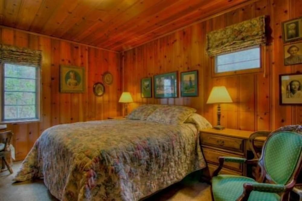 Фото Twin Top Lodge