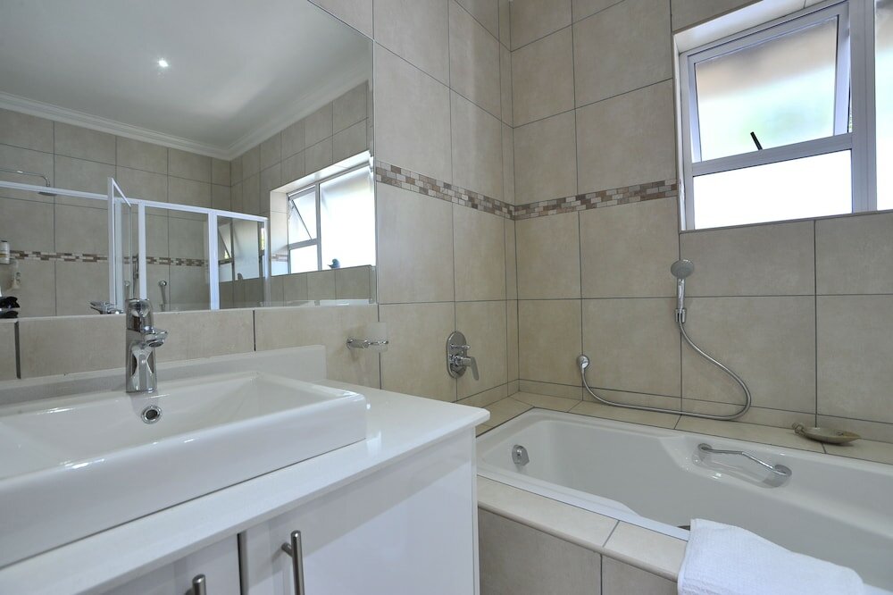 Фото Fifteen On Orange