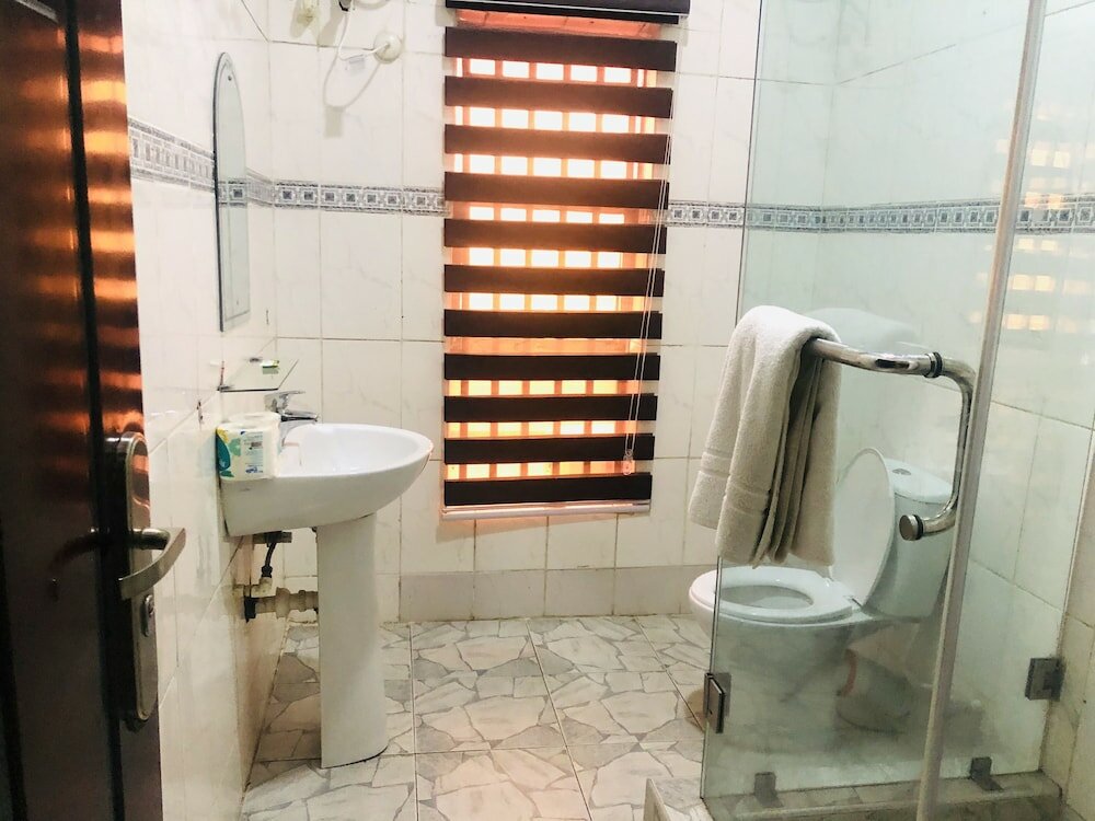 Фото Mayors & Diplomat Suites Opebi