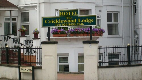 Гостиница Cricklewood Lodge Hotel в Лондоне