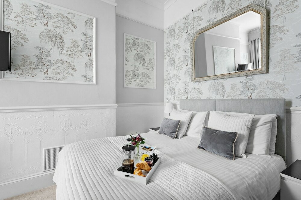 Фото Sandway House