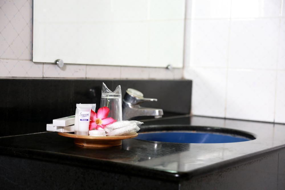 Фото Thante Hotel- Nyaung Oo