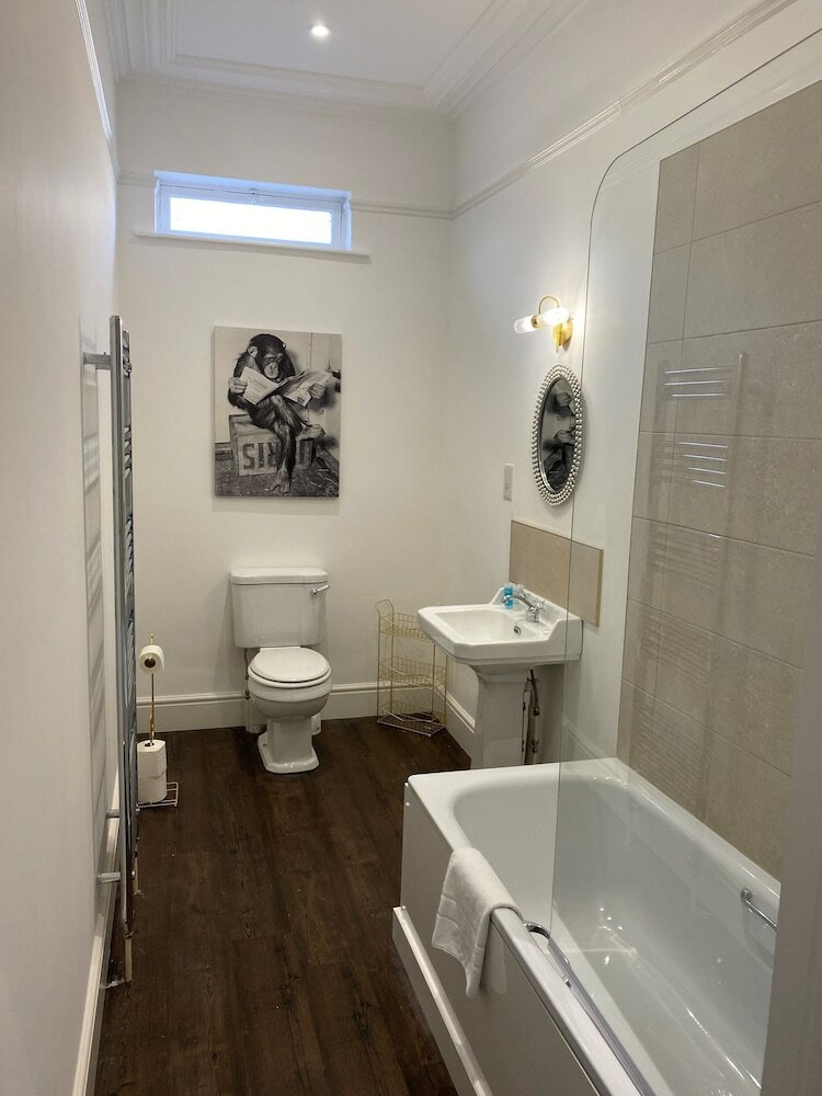 Фото The Elizabeth House Hotel