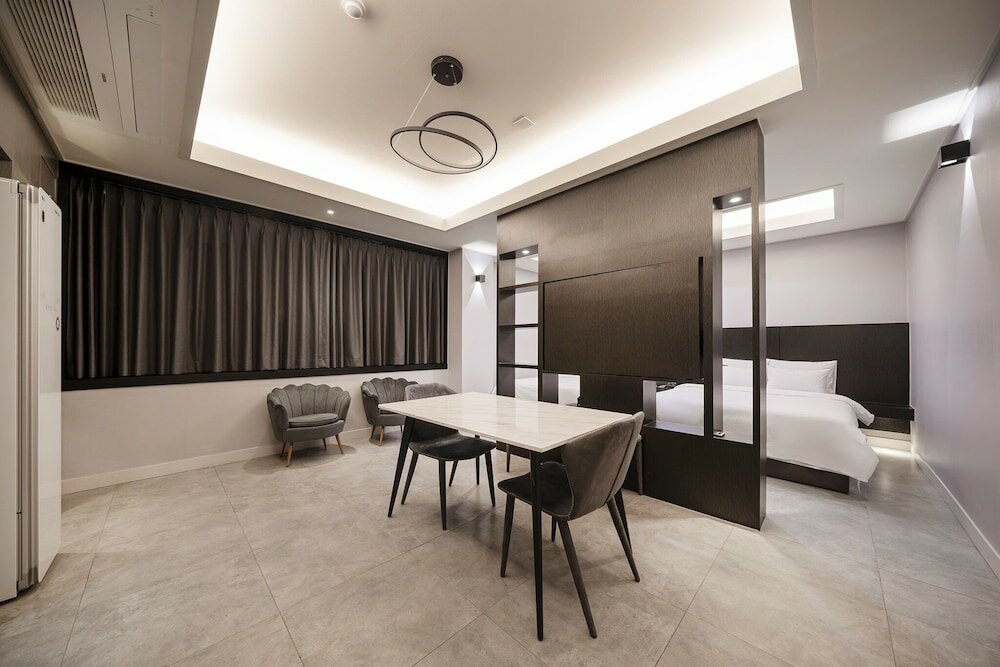 Фото Browndot Gwangju Sangmu