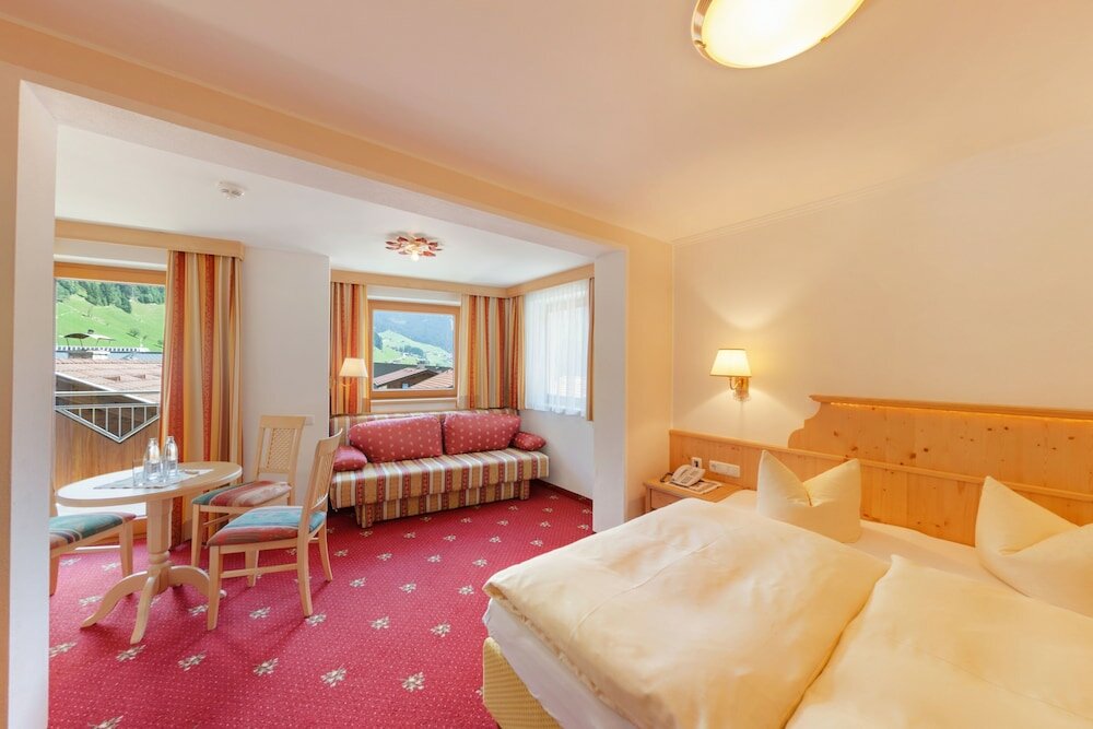 Фото Hotel Pinzger