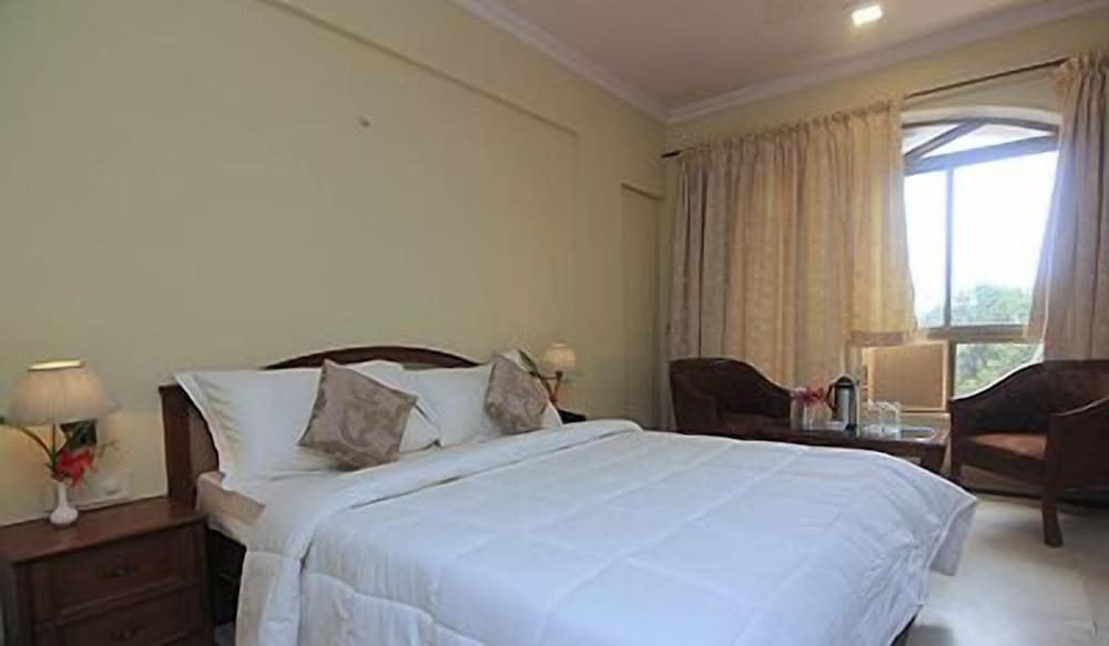 Фото Hotel The Metropole