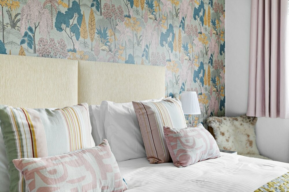 Фото Sandway House