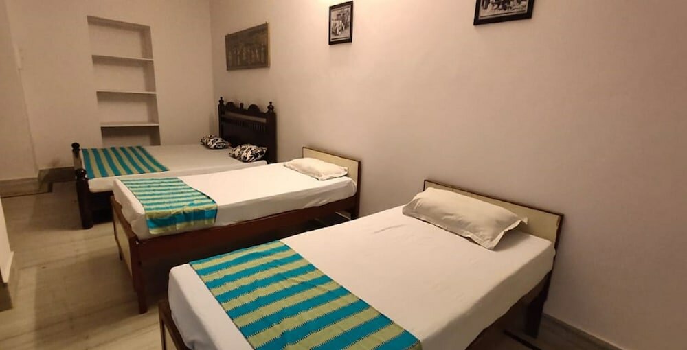 Фото Arya Haveli