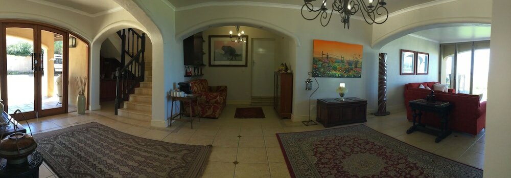 Фото On the Cliff Guest House