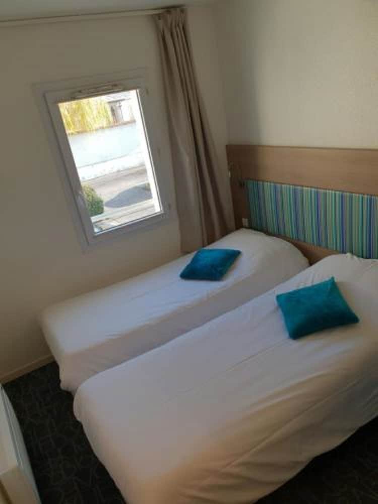 Фото Hôtel Revotel