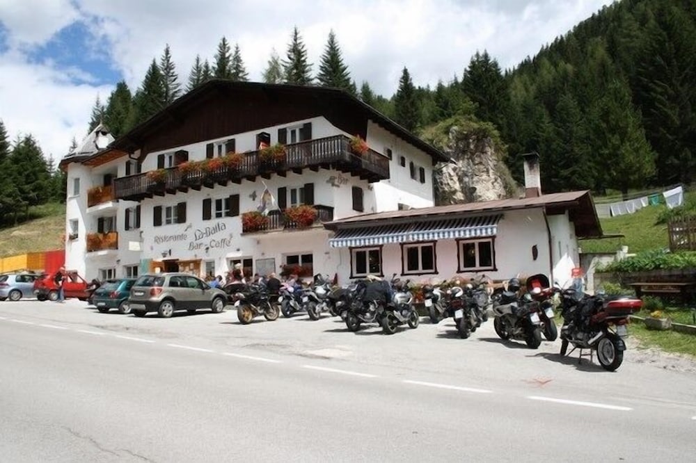 Фото Albergo Ristorante La Baita