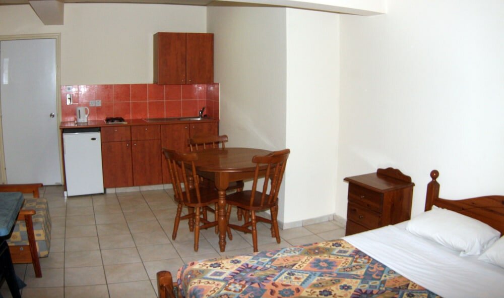 Фото Larnaca Bay Suites