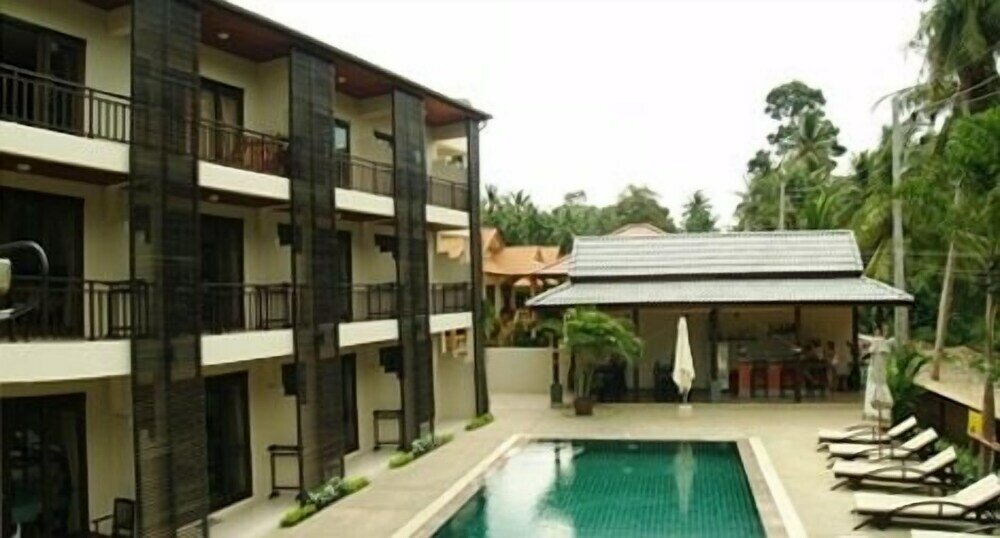 Фото отеля 1