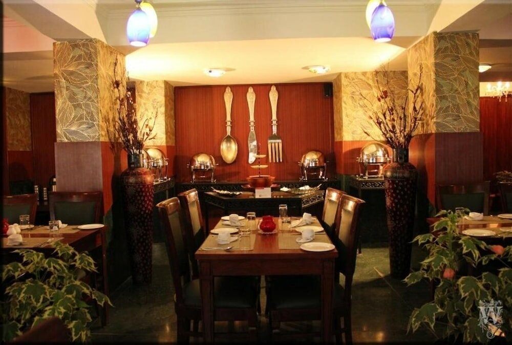 Фото Batra Hotel