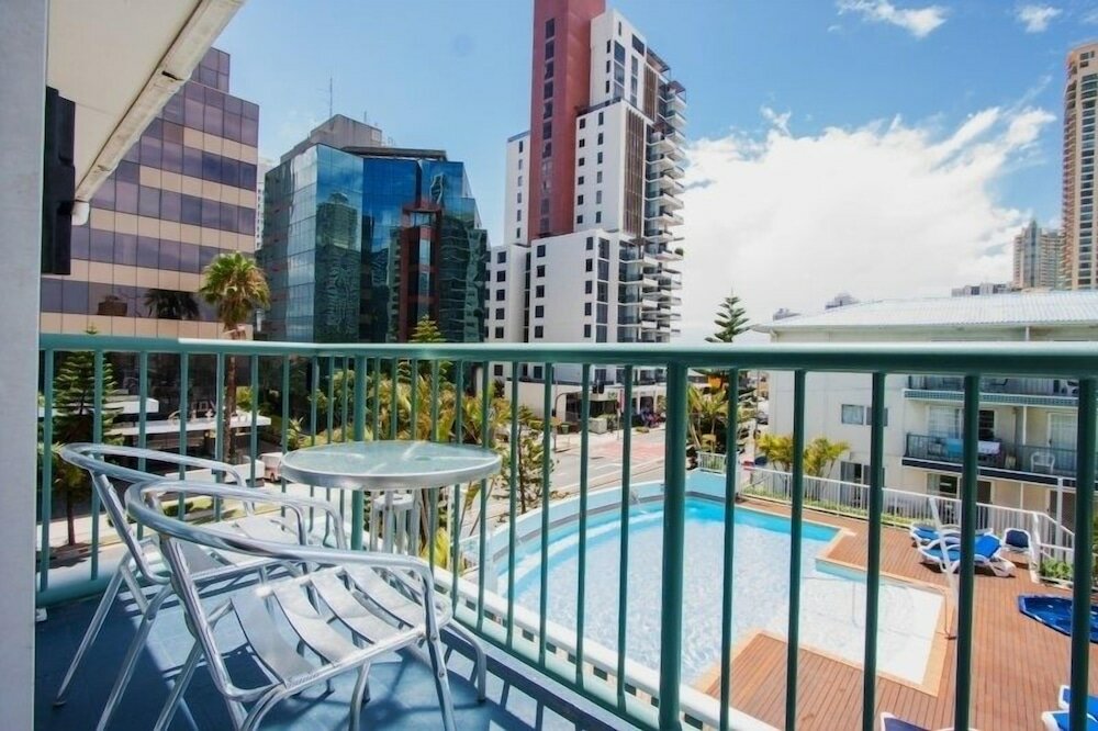 Фото Raffles Royale