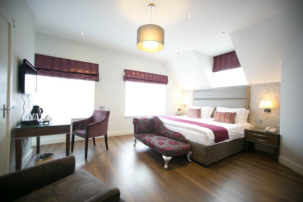 Фото The Pillar Hotel