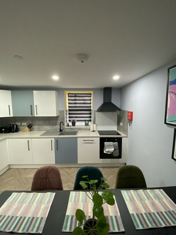 Фото Aaron Wise - 51 Fitzhamon