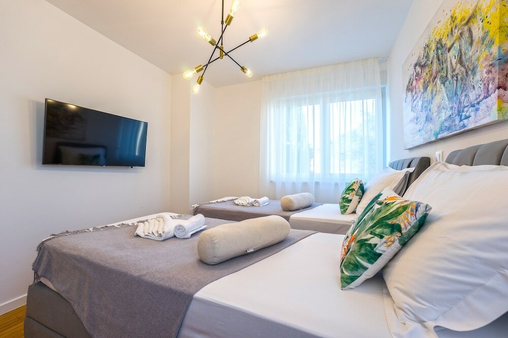 Фото Penthouse Apartment Perla with Jacuzzi