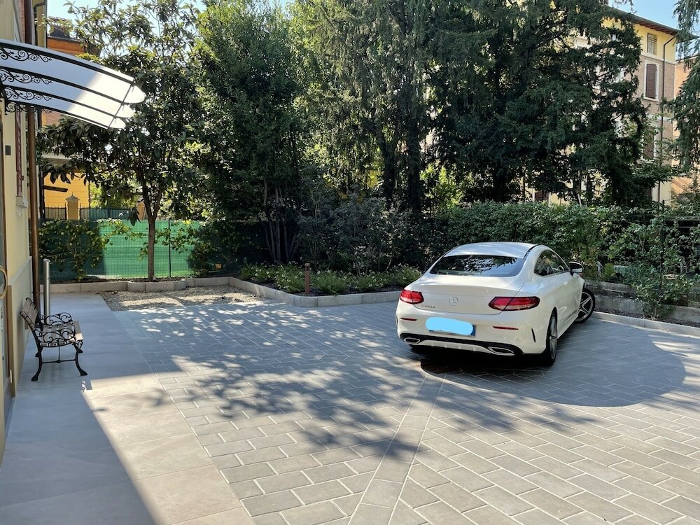 Фото La Bella Modena Centro