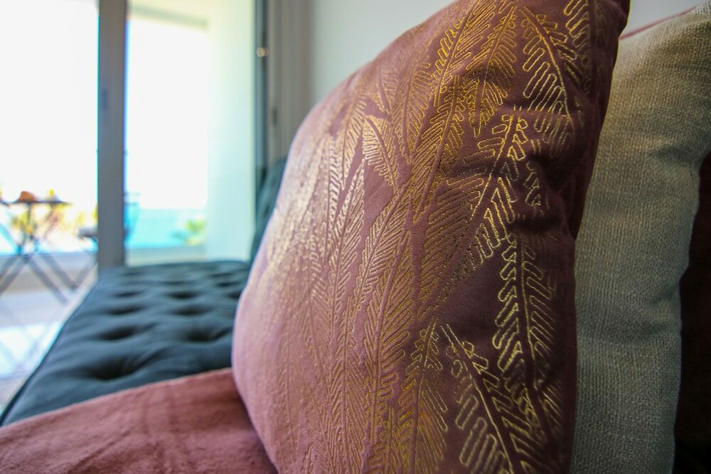 Фото Phaedrus Living Onyx Flat Lighthouse 48