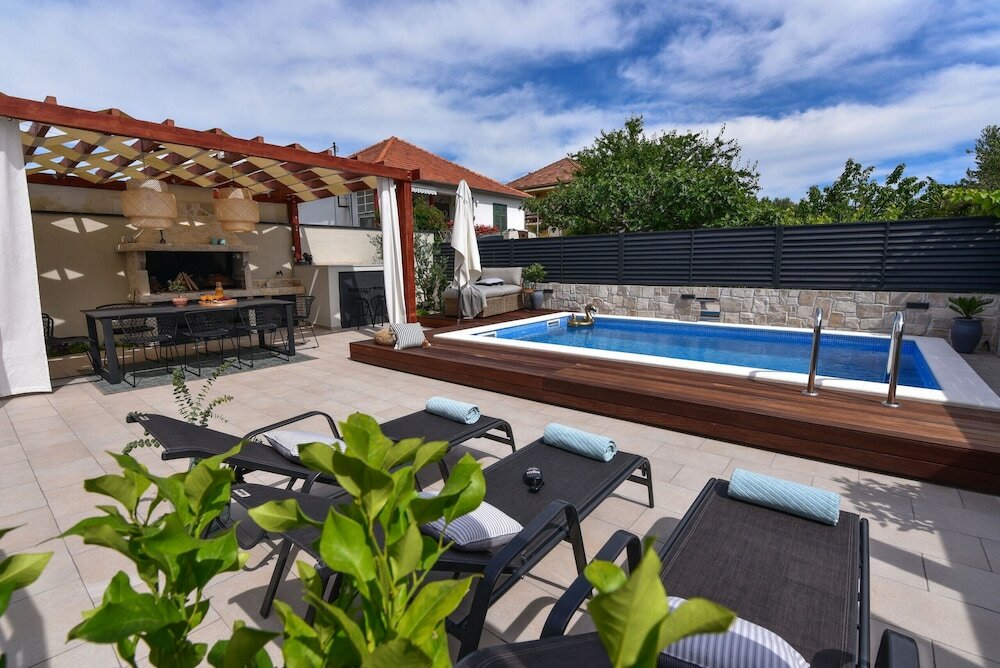 Фото Villa Teuta