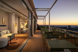 Гостиница Home Suite Hotels Sea Point