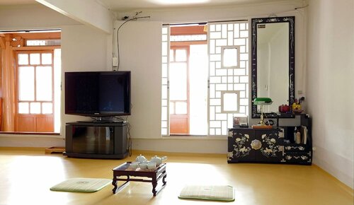 Гостиница Namwon Sugokdang Hanok Stay в Намвоне