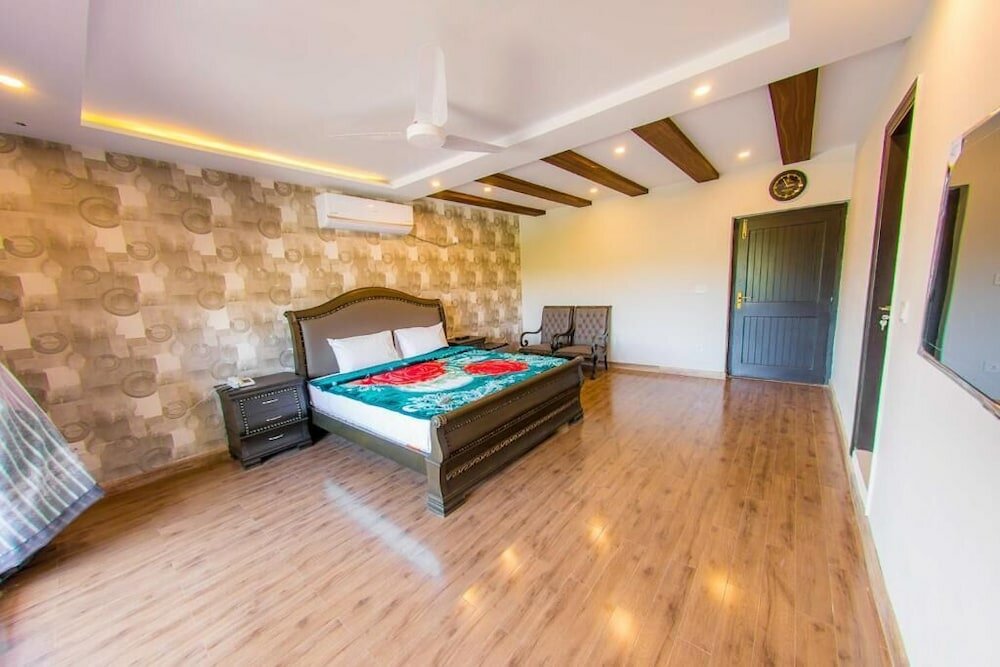 Фото Karakuram Hotel