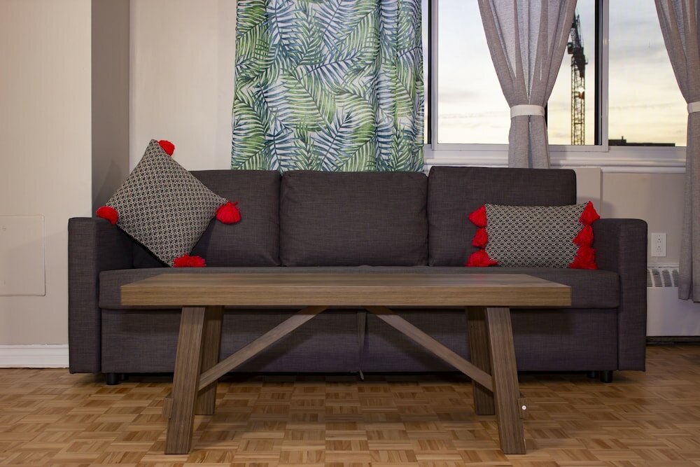 Фото Golden Castle In Montreal