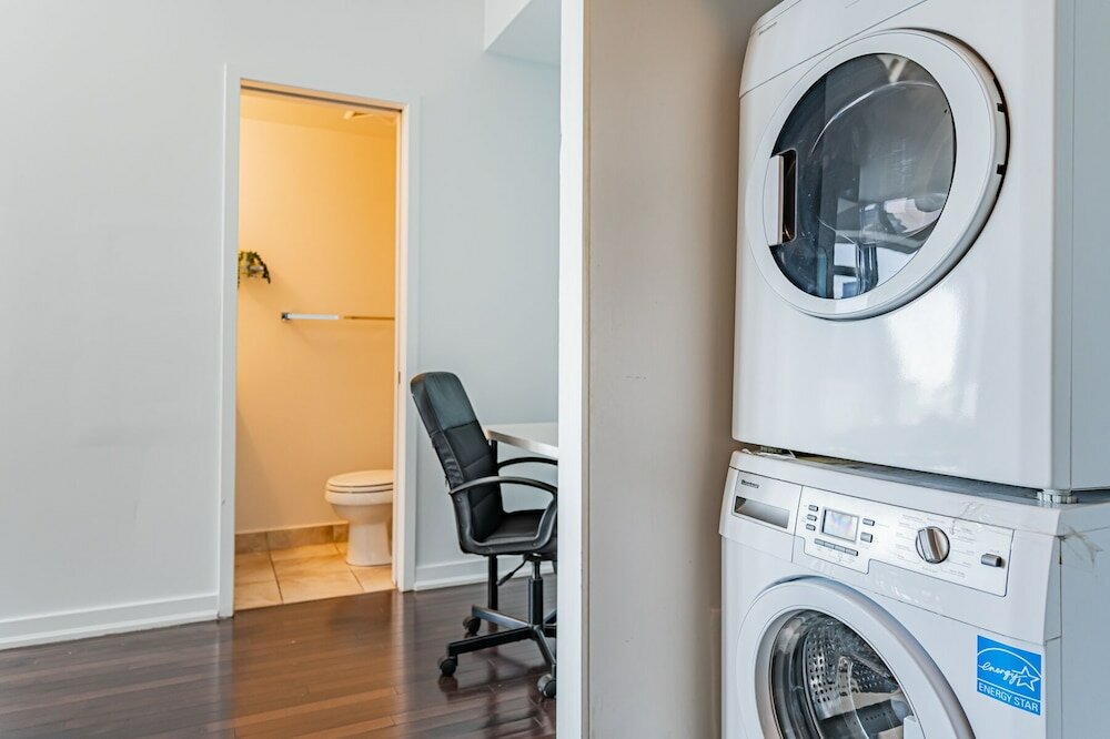 Фото The Bay Suites - Entertainment Dist