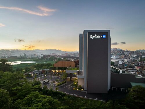 Гостиница Radisson Blu Hotel Antananarivo Waterfront в Антананариву