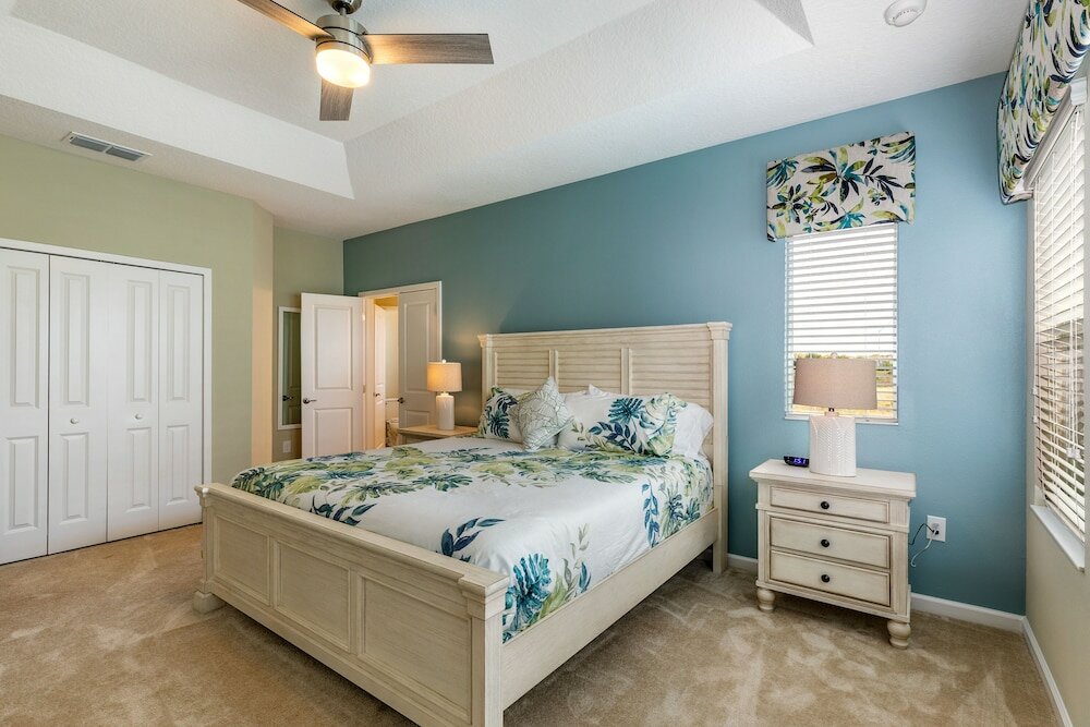 Фото Lake Breeze 6 Bedrooms