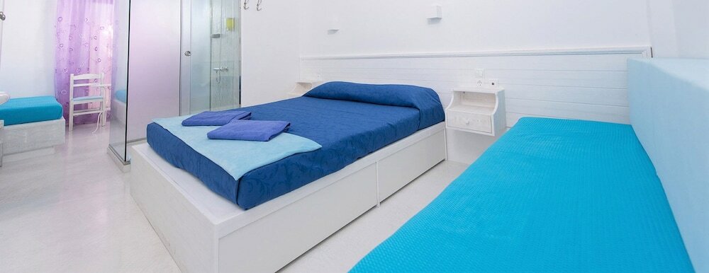 Фото Melesios Mykonos Town Studios