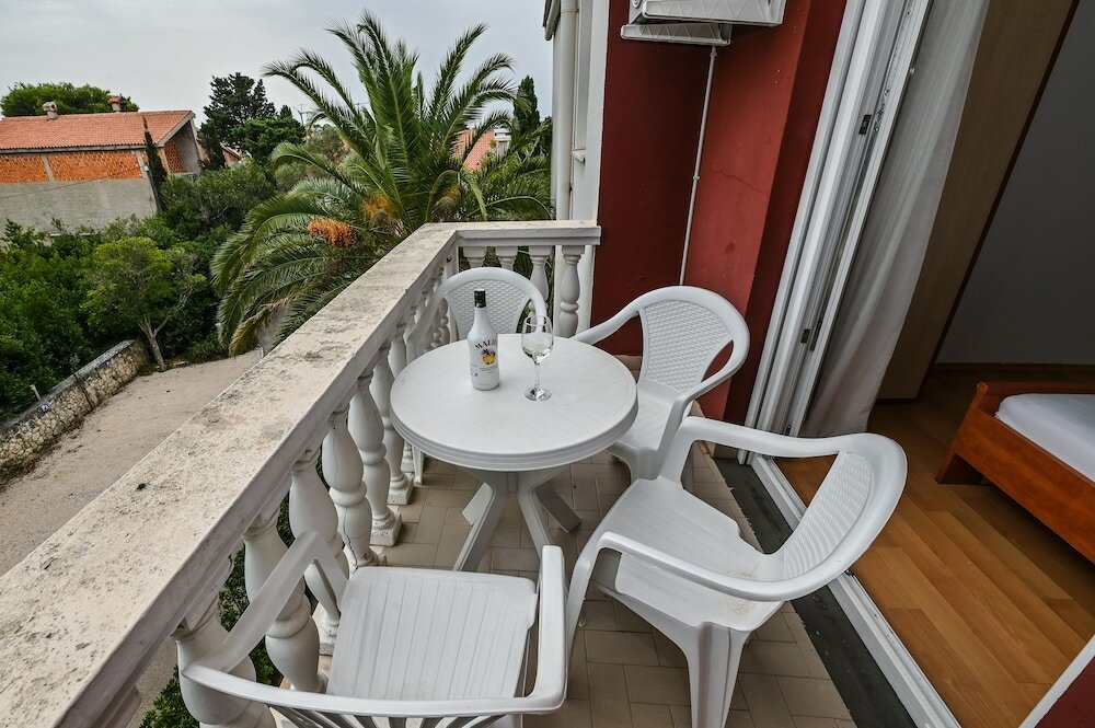 Фото Seagull Apartments & Studios